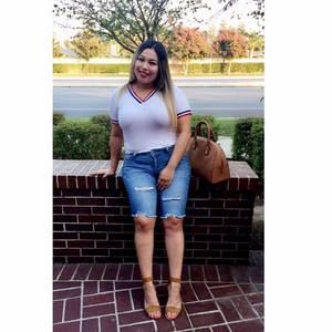 Meet your Posher, Ceci